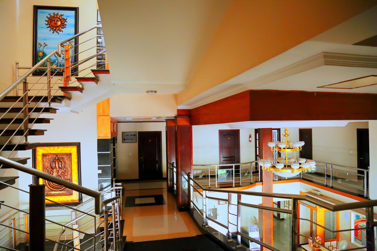 Hotel Vels Court Palni Dış mekan fotoğraf