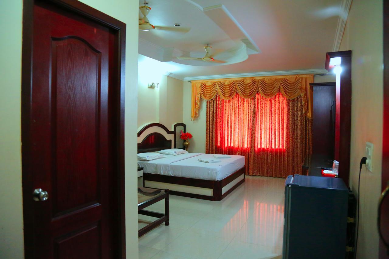 Hotel Vels Court Palni Dış mekan fotoğraf
