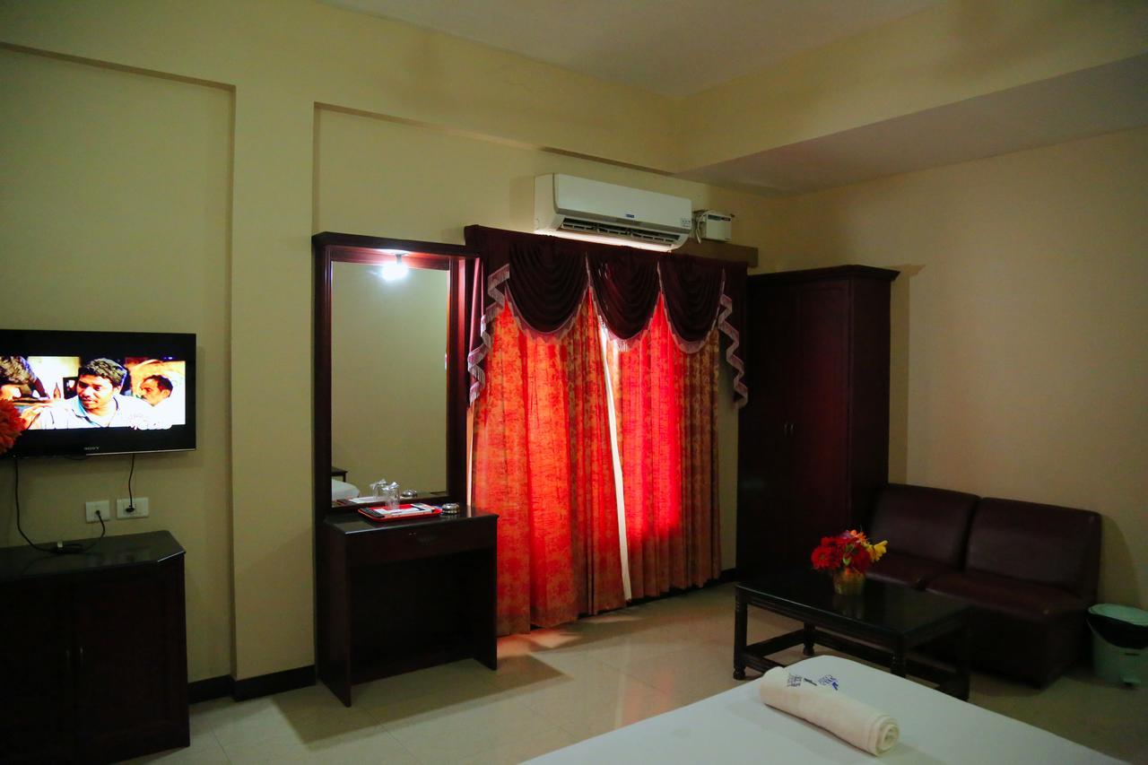 Hotel Vels Court Palni Dış mekan fotoğraf