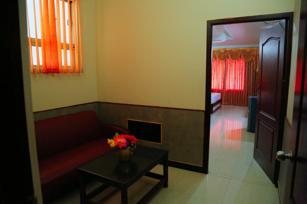 Hotel Vels Court Palni Dış mekan fotoğraf