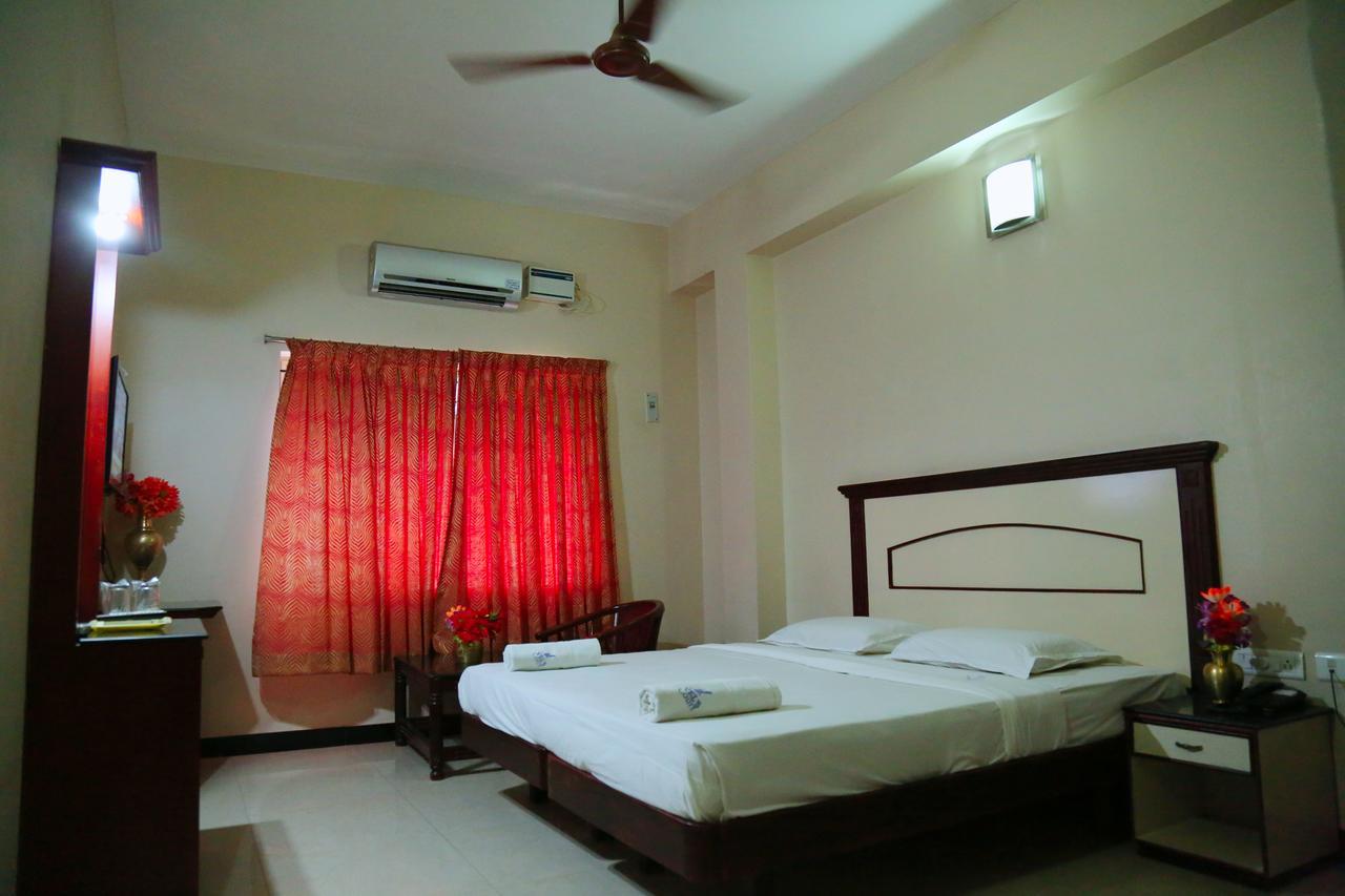 Hotel Vels Court Palni Dış mekan fotoğraf